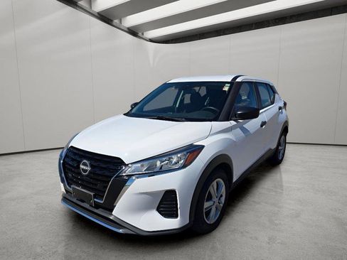 Used 2023 Nissan Kicks S FWD image 1