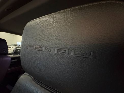 Used 2019 GMC Sierra 1500 Denali image 12