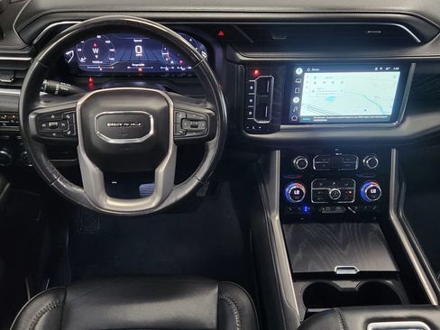 Used 2022 GMC Yukon Denali RWD image 27