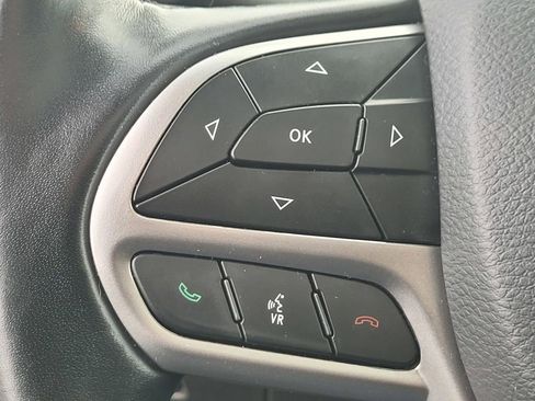 Used 2021 Jeep Cherokee High Altitude image 22