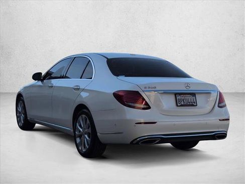 Used 2017 Mercedes-Benz E 300 E 300 Luxury image 8