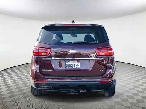 Certified 2020 Kia Sedona LX image 7