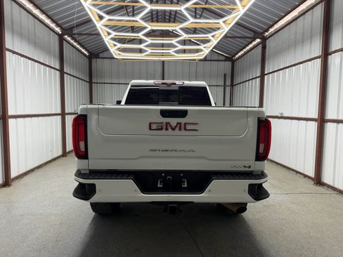 Used 2022 GMC Sierra 2500 AT4 w/ AT4 Premium Plus Package image 5