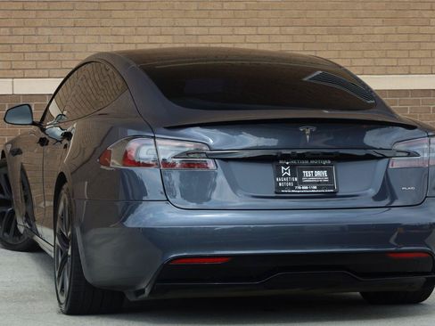 Used 2022 Tesla Model S Plaid AWD/4WD image 9