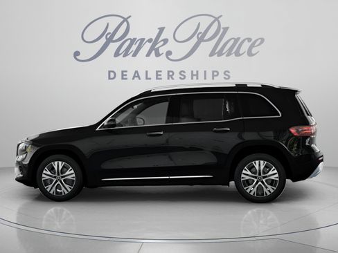 Certified 2026 Mercedes-Benz GLB 250 image 8