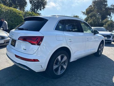Used 2023 Audi Q5 2.0T Premium Plus w/ Premium Plus Package AWD/4WD image 3