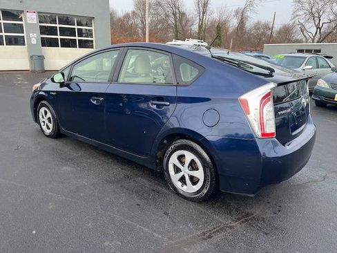 Used 2014 Toyota Prius Two image 3