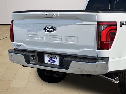 New 2025 Ford F150 Lariat w/ Equipment Group 502A High image 45