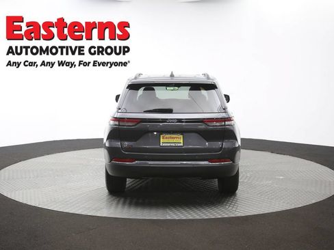 Used 2022 Jeep Grand Cherokee Limited 4xe w/ Luxury Tech Group II AWD/4WD image 42