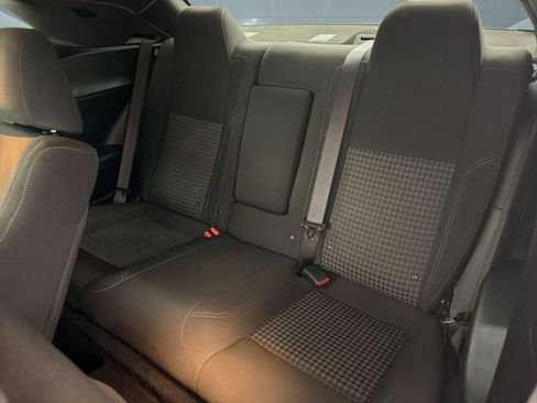 Used 2021 Dodge Challenger SXT image 21