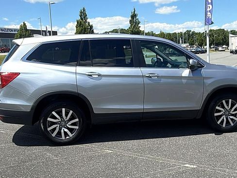 Used 2021 Honda Pilot EX image 4