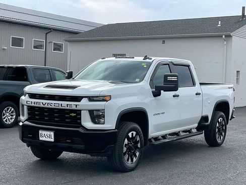 Used 2020 Chevrolet Silverado 2500 Custom w/ Custom Value Package image 8