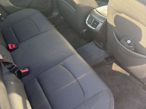Used 2019 Chevrolet Malibu LT FWD image 16