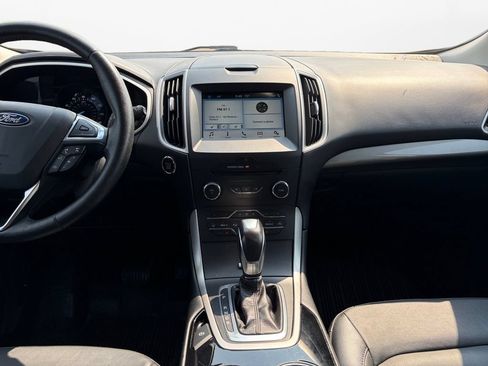 Used 2018 Ford Edge SEL w/ Equipment Group 201A AWD/4WD image 11