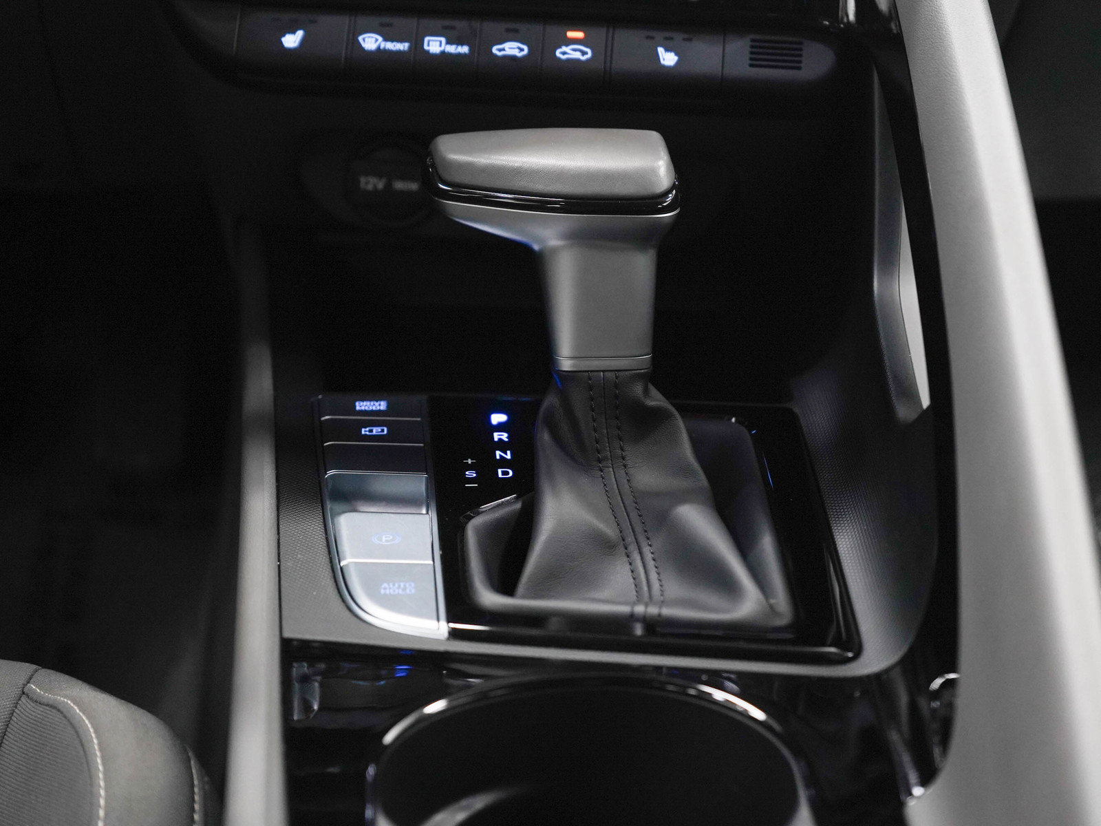 Used 2025 Hyundai Elantra SEL FWD image 18