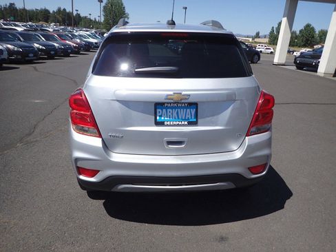 Used 2017 Chevrolet Trax LT image 4
