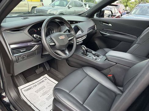 Certified 2023 Cadillac XT4 Luxury w/ Cold Weather Package AWD/4WD image 11