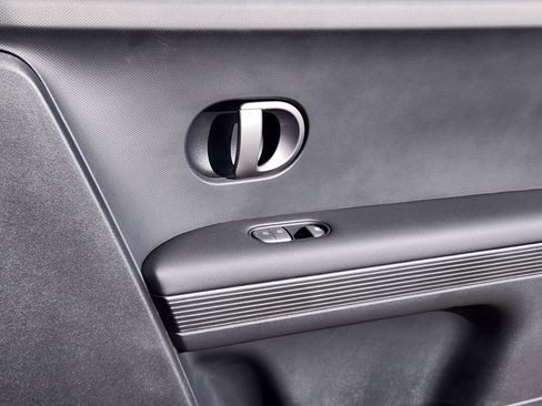 New 2026 Hyundai Ioniq 5 SEL image 13