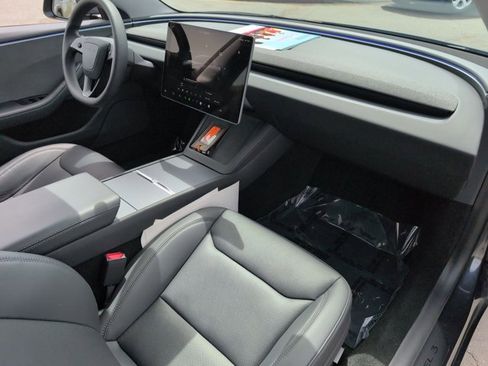 Used 2024 Tesla Model 3 image 24