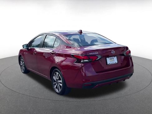 Used 2025 Nissan Versa SV FWD image 9