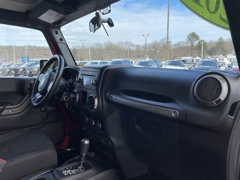 Used 2017 Jeep Wrangler Unlimited Sport w/ Connectivity Group image 23