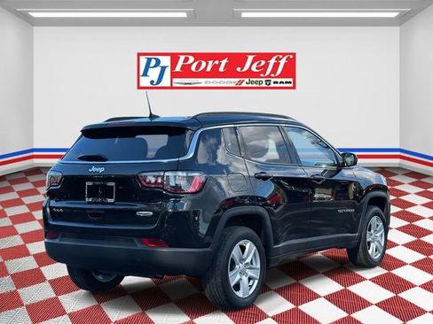 Certified 2022 Jeep Compass Latitude image 5
