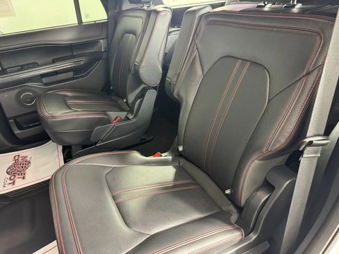 Used 2024 Ford Expedition Limited AWD/4WD image 36