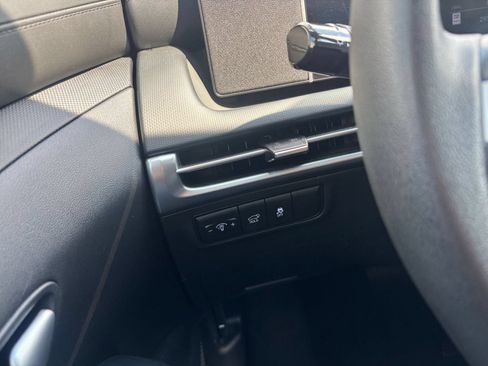 Used 2026 Hyundai Tucson SEL Plus FWD image 35