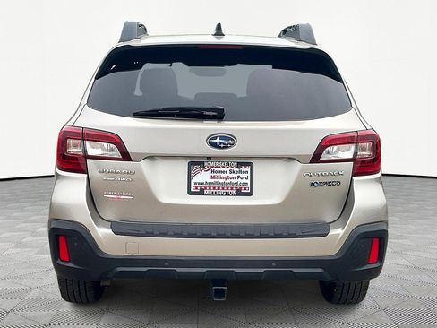 Used 2018 Subaru Outback 2.5i Limited image 4