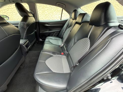 Used 2023 Toyota Camry SE AWD/4WD image 18