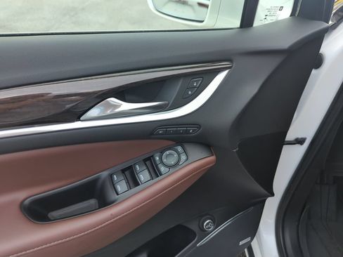 Used 2020 Buick Enclave Avenir w/ LPO, Floor Liner Package FWD image 19