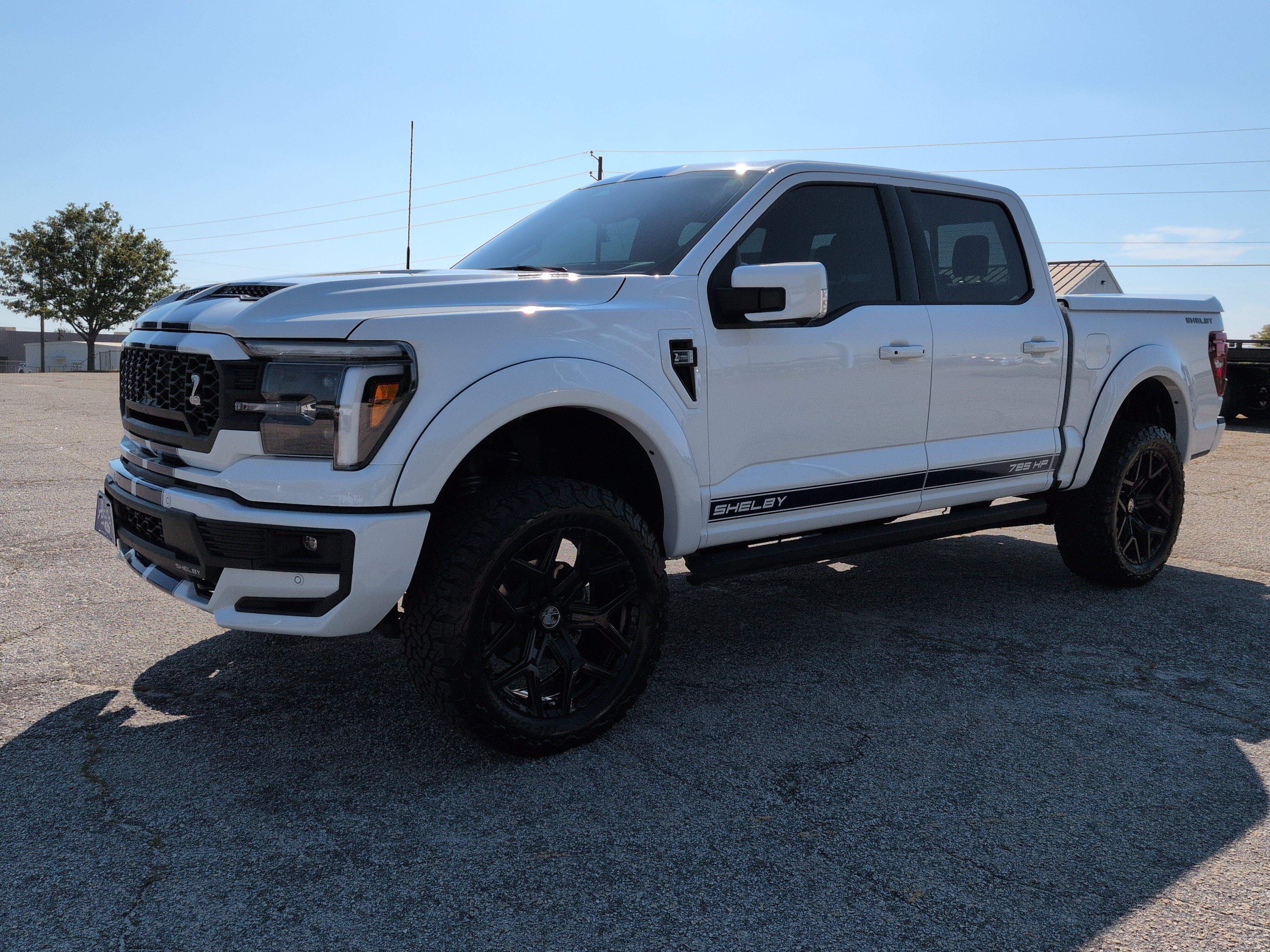 Used 2025 Ford F150 Lariat w/ Equipment Group 502A High AWD/4WD image 6