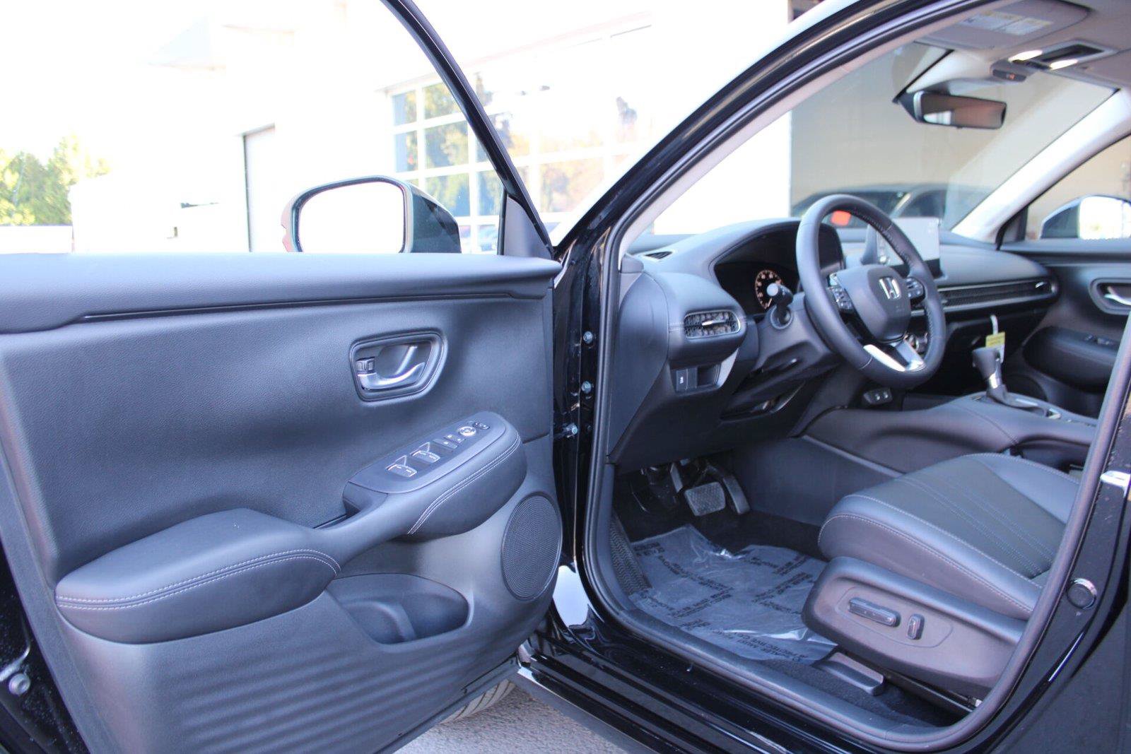 Used 2026 Honda HR-V EX-L image 21