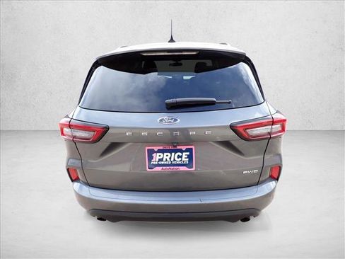 Certified 2024 Ford Escape ST-Line image 3