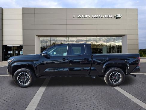Used 2025 Toyota Tacoma SR5 RWD image 8