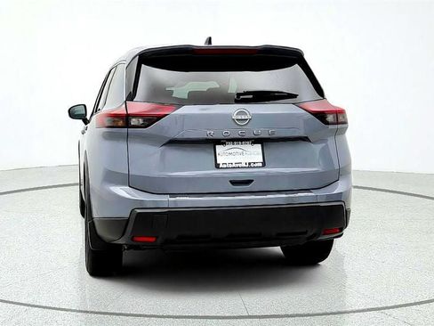 Used 2026 Nissan Rogue SV FWD image 6