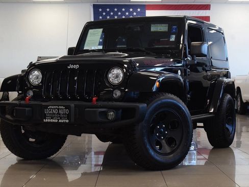 Used 2017 Jeep Wrangler Rubicon AWD/4WD image 37