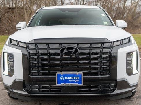 Used 2024 Hyundai Palisade Calligraphy image 3