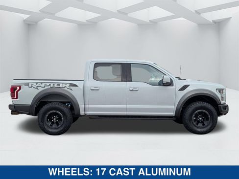 Used 2017 Ford F150 Raptor w/ Equipment Group 802A Luxury image 3