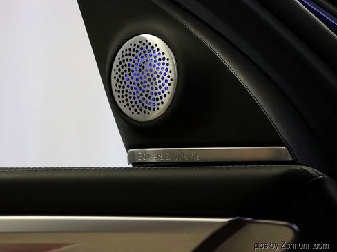 Certified 2024 BMW XM image 30