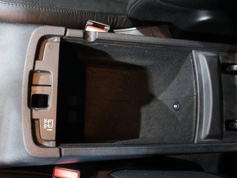 Used 2018 Jeep Grand Cherokee Altitude AWD/4WD image 33