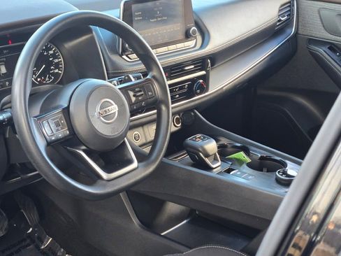 Used 2021 Nissan Rogue S image 20