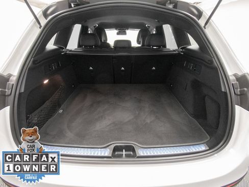 Used 2025 Mercedes-Benz GLC 300 4MATIC image 30