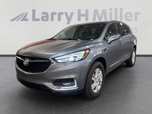Used 2018 Buick Enclave Essence w/ Trailering Package FWD image 1