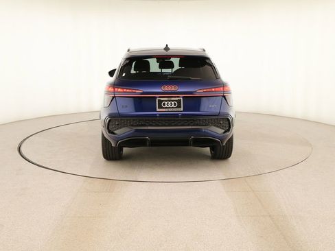 New 2026 Audi Q3 quattro 2.0T AWD/4WD image 5