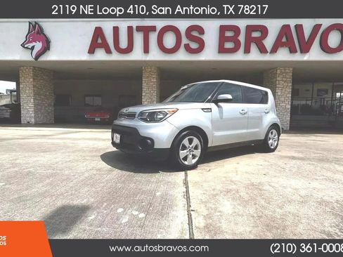 Used 2018 Kia Soul FWD image 32