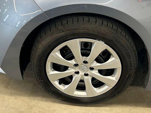 Used 2023 Toyota Corolla LE image 9