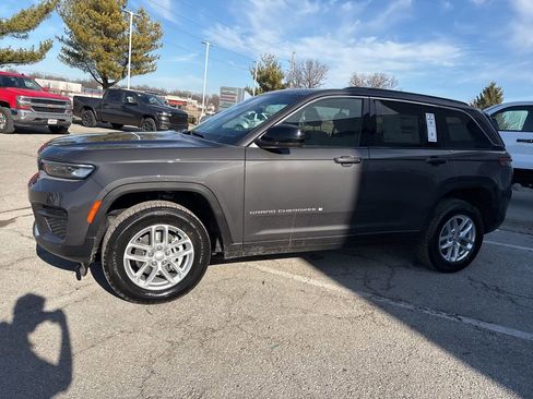 New 2026 Jeep Grand Cherokee Laredo X AWD/4WD image 15