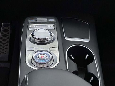 Used 2025 Genesis GV70 3.5T Sport w/ Sport Advanced Package image 20