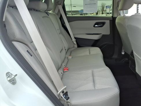 Used 2025 Nissan Rogue SV image 14